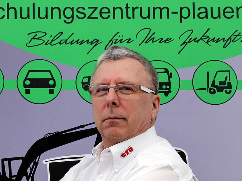 Uwe Löchner Geschäftsführer, Ausbilder, Trainer und Dozent